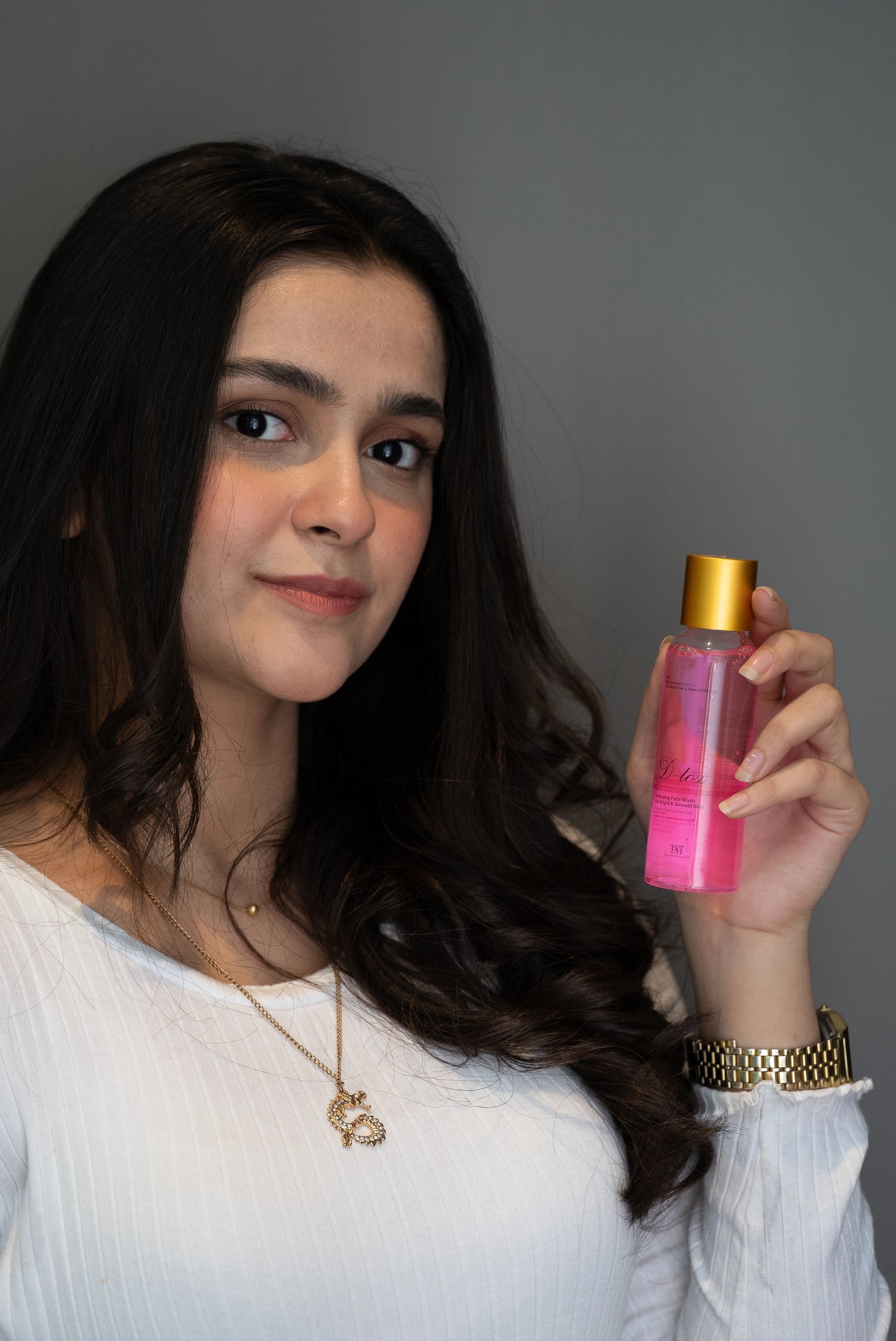 D Tox Hydra Brightening Face Wash